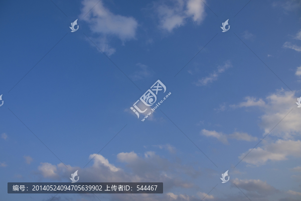 藍(lán)天白云