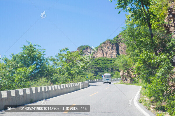 北京平谷國際徒步大道,山間公路