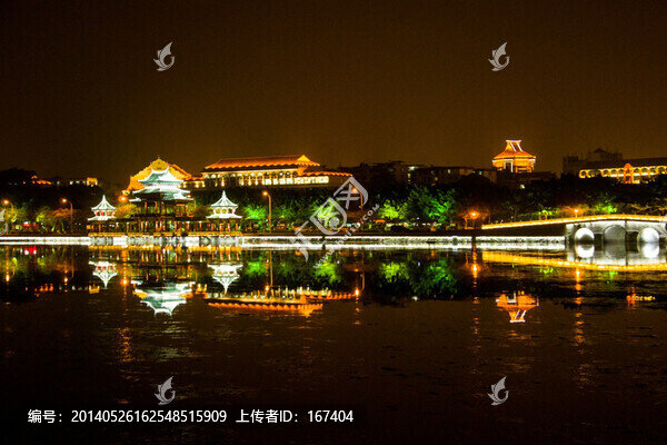 集美龍舟池夜景