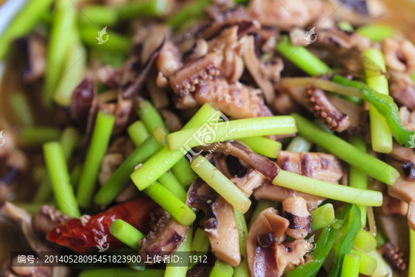 蒜苔海參