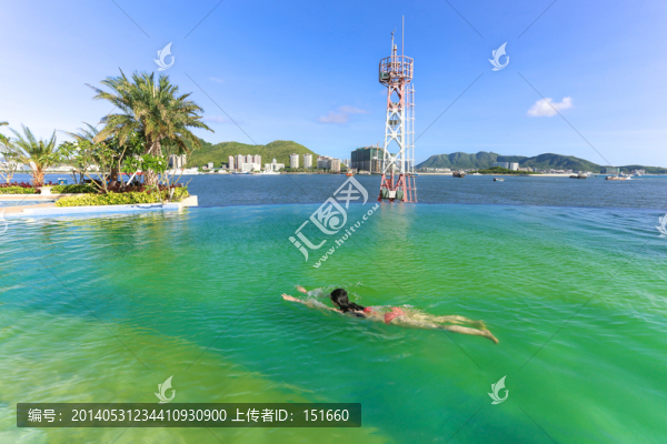 游泳池