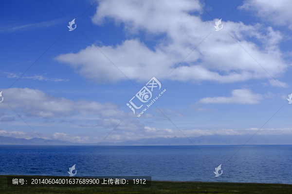 賽里木湖