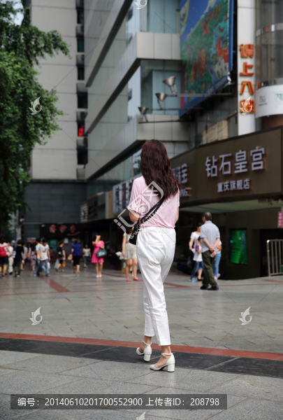 美女