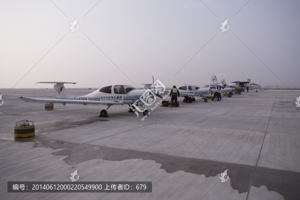教練飛機(jī)