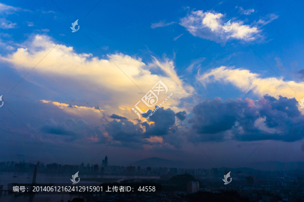 天空