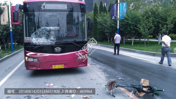 車(chē)禍現(xiàn)場(chǎng)
