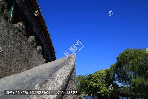 直達(dá)天際
