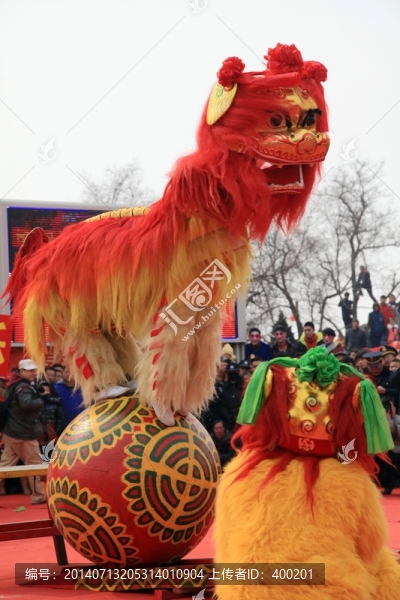 獅子滾繡球