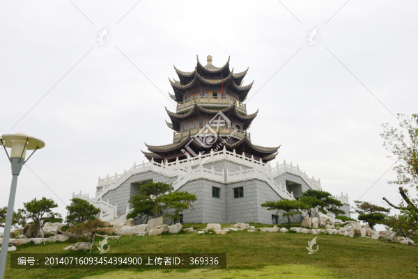 東營市清風(fēng)湖公園多寶塔