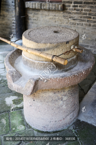 農(nóng)村的石磨