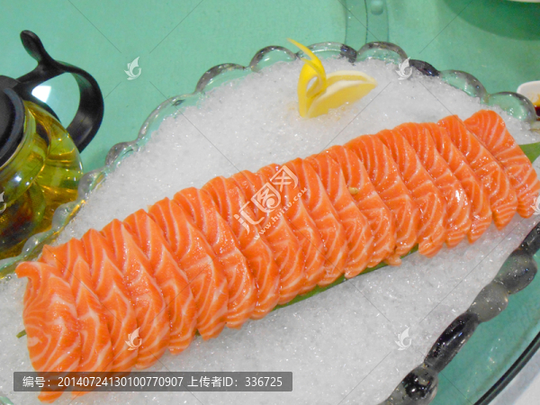 三文魚(yú)刺身