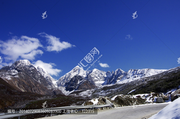 雪山公路