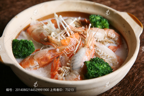 椰汁什菌粉絲蝦煲