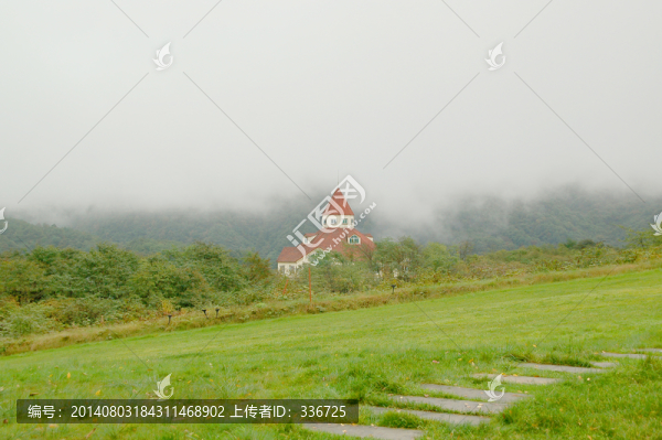 西嶺雪山滑草場和度假別墅