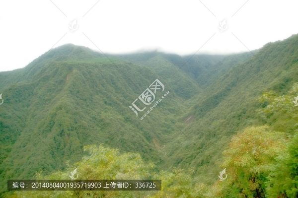煙雨西嶺雪山