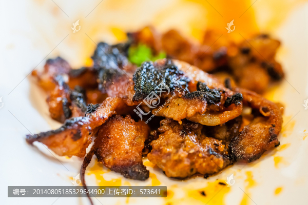 烤肉烤焦