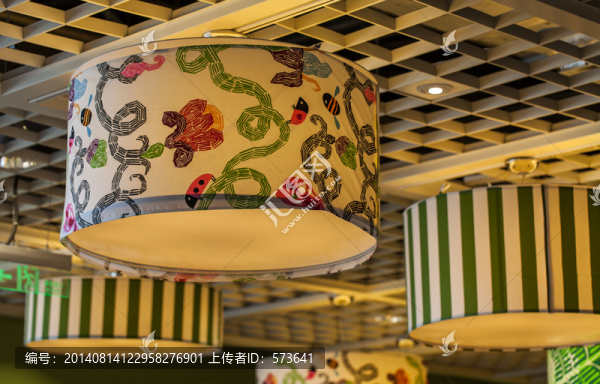 吊燈