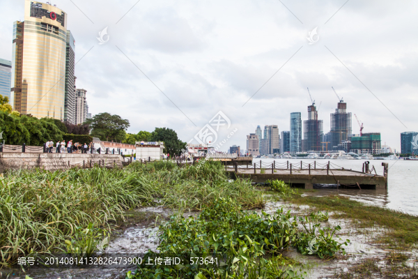 上海江邊景色