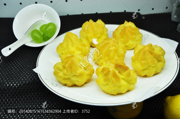 蛋糕,泡芙蛋糕