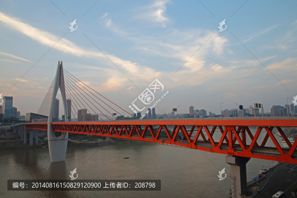 跨江大橋