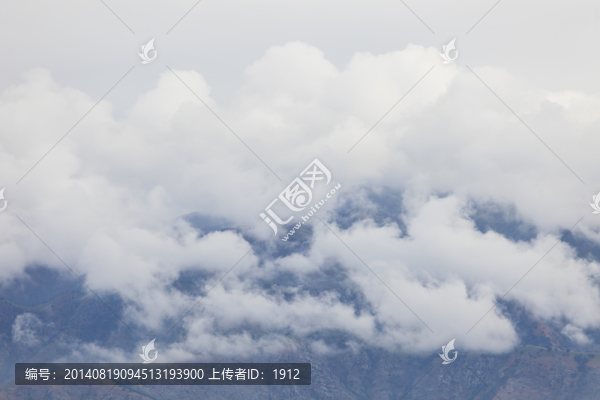 天山