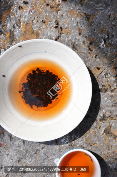 石頭茶臺(tái)大碗茶