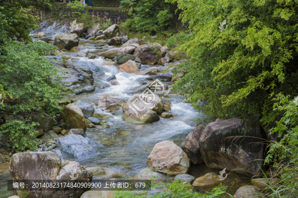 山泉水