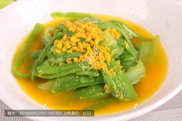 咸蛋黃煮涼瓜青