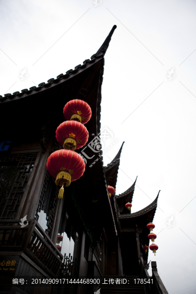 紅燈籠,燈籠,屋檐,樹木,古屋