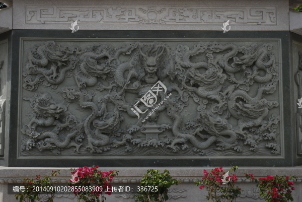 掛甲禪寺照壁磚雕