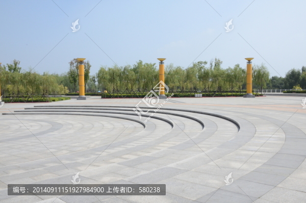 廣場(chǎng)上的大理石臺(tái)階jpg高清