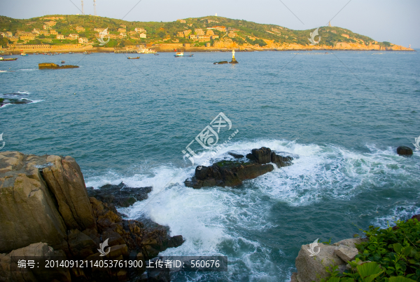 東極島,港灣