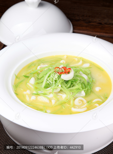 青蘿卜絲燉鮮魷