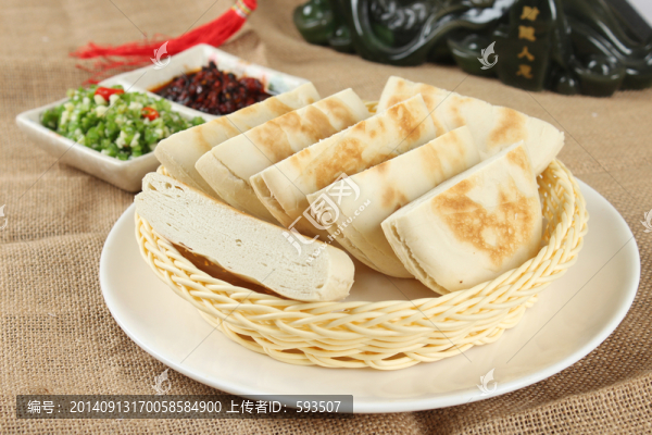 托托饃夾辣子