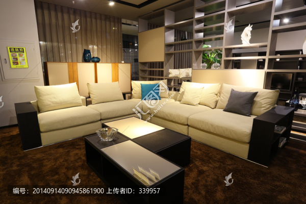 客廳家具