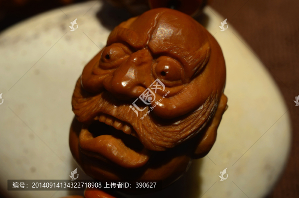 核雕羅漢頭