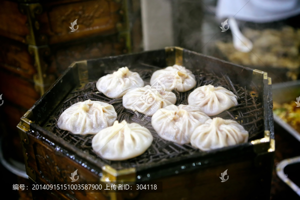 賈三灌湯包