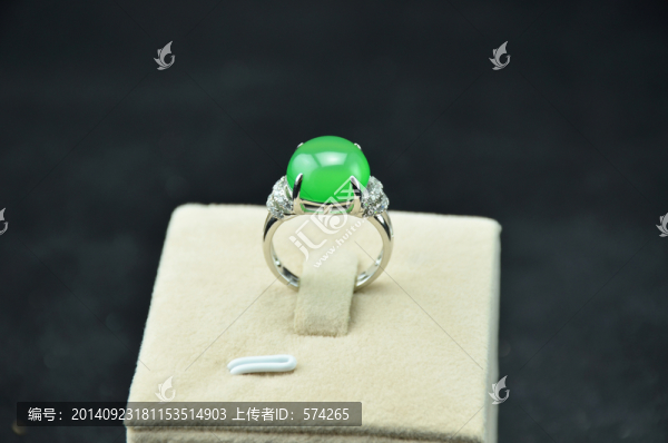 綠玉髓戒指