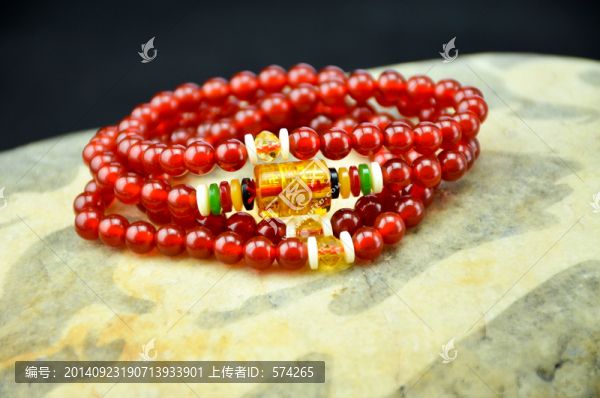 紅瑪瑙六字真言手串