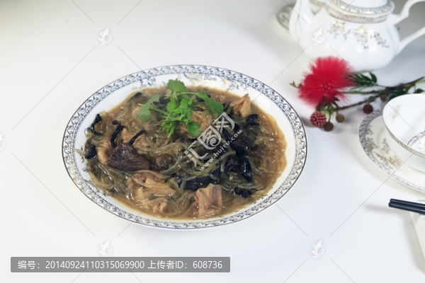 雞肉燉粉條
