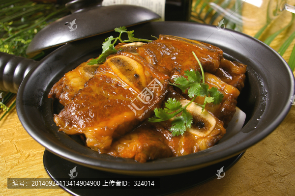 好味汁牛肋骨煲