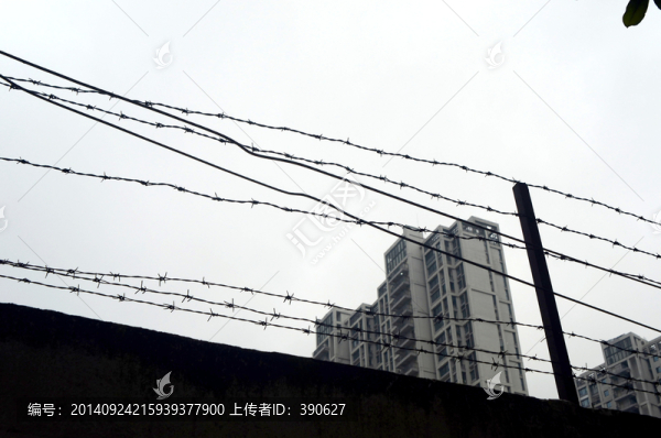 墻里墻外
