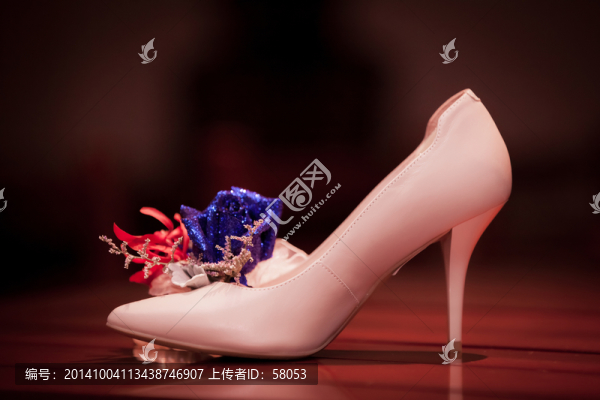 玫瑰花與高跟鞋