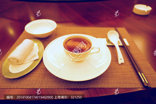 餐具