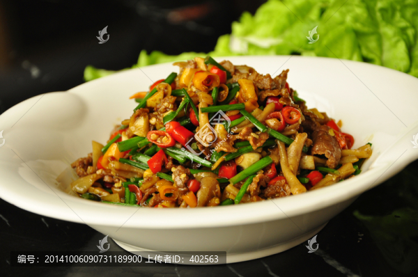 貢椒炒臘腸