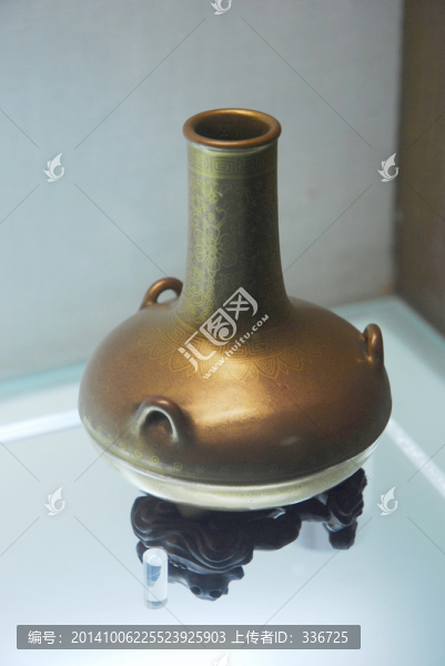 銅釉描金花卉紋三系三足瓶