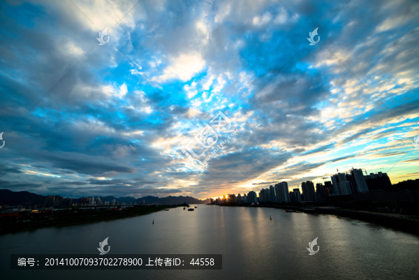 天空