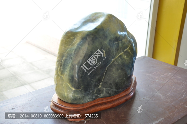 景觀石側(cè)拍