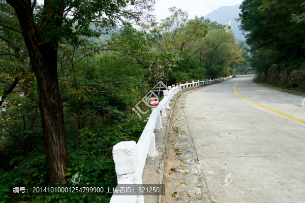 泰山桃花峪環(huán)山路