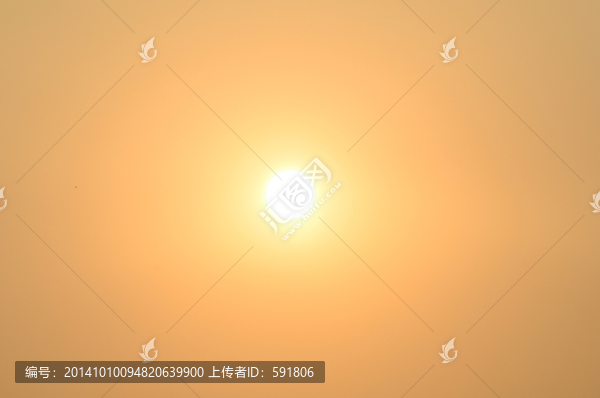 霧霾中的日出